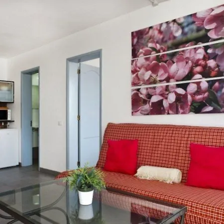 Miriam Apartment *